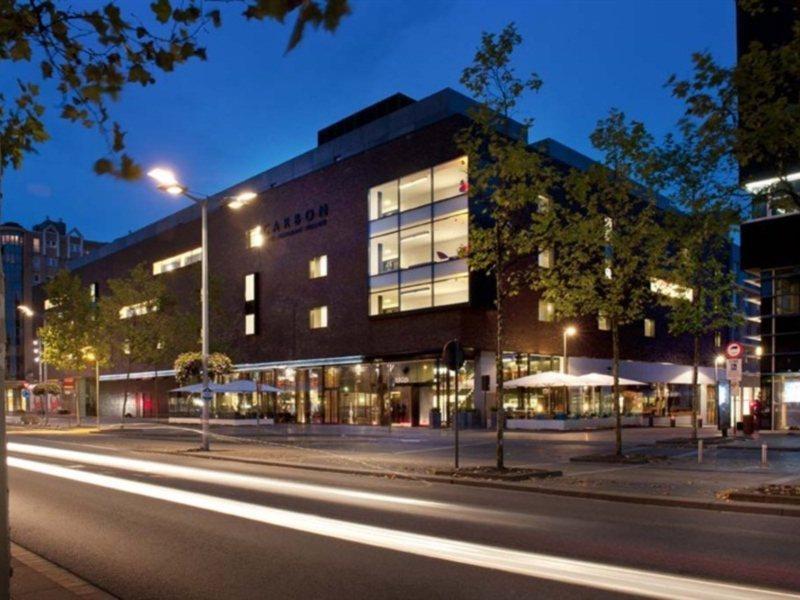 Carbon Hotel Генк Екстериор снимка